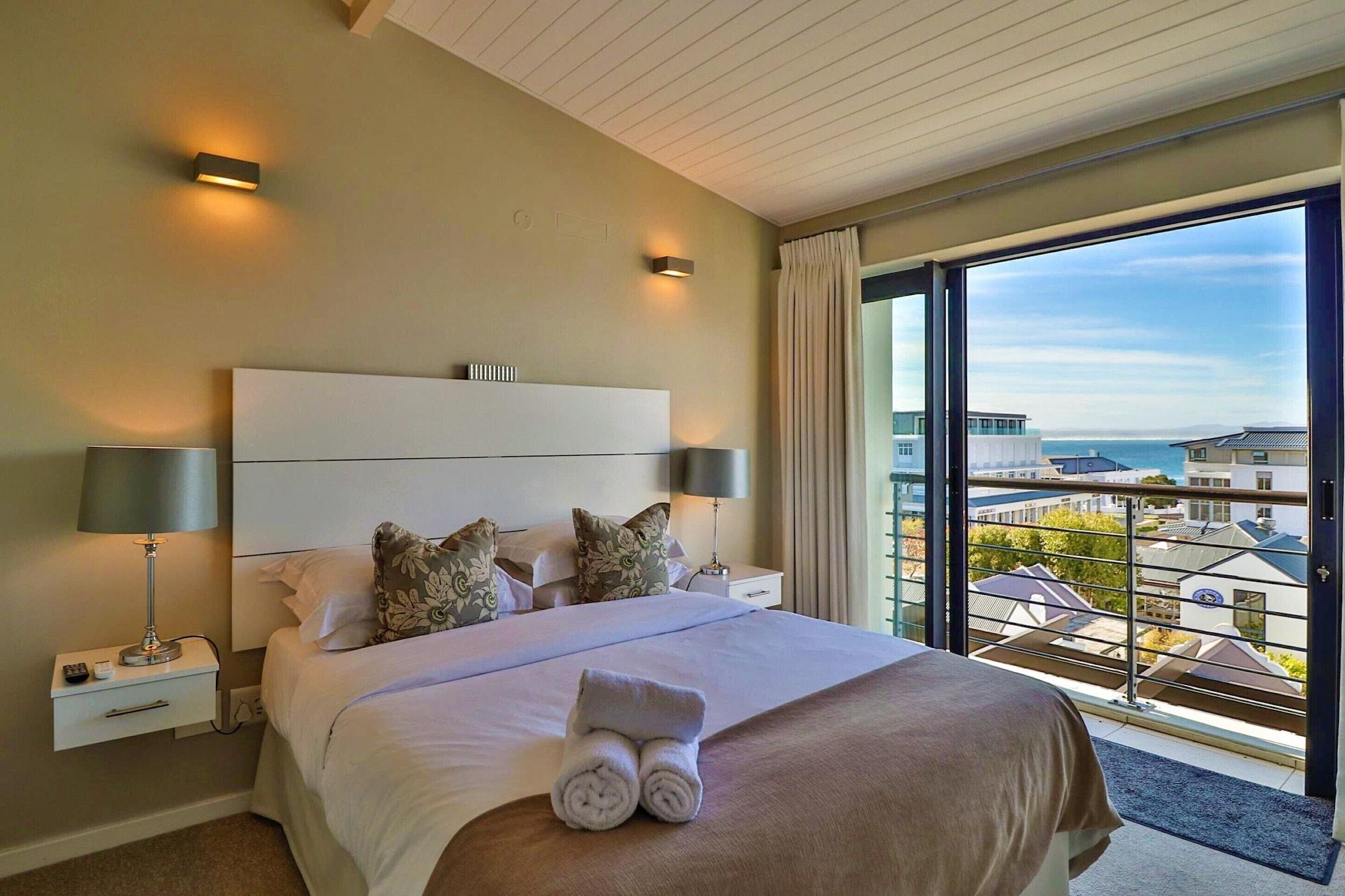 Whale Coast All-Suite-Hotel - Dcc Hotel Group Hermanus Ngoại thất bức ảnh